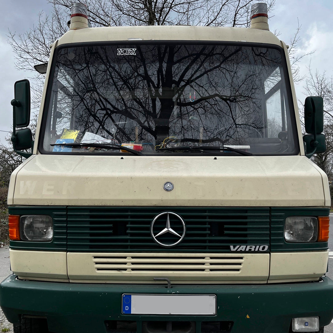 mercedes 711 Kühlergrill