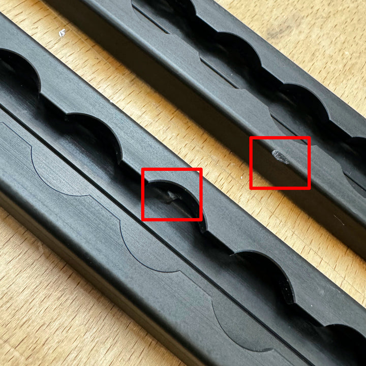 Airlineschiene Eckig schwarz eloxiert - B-Ware