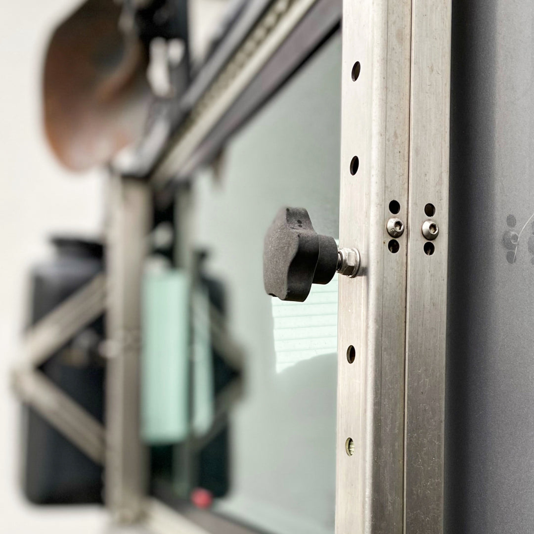 Schraubfitting M8 mit Sterngriff - RESTPOSTEN